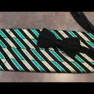Vintage 90’s Tie and Cummerbund set